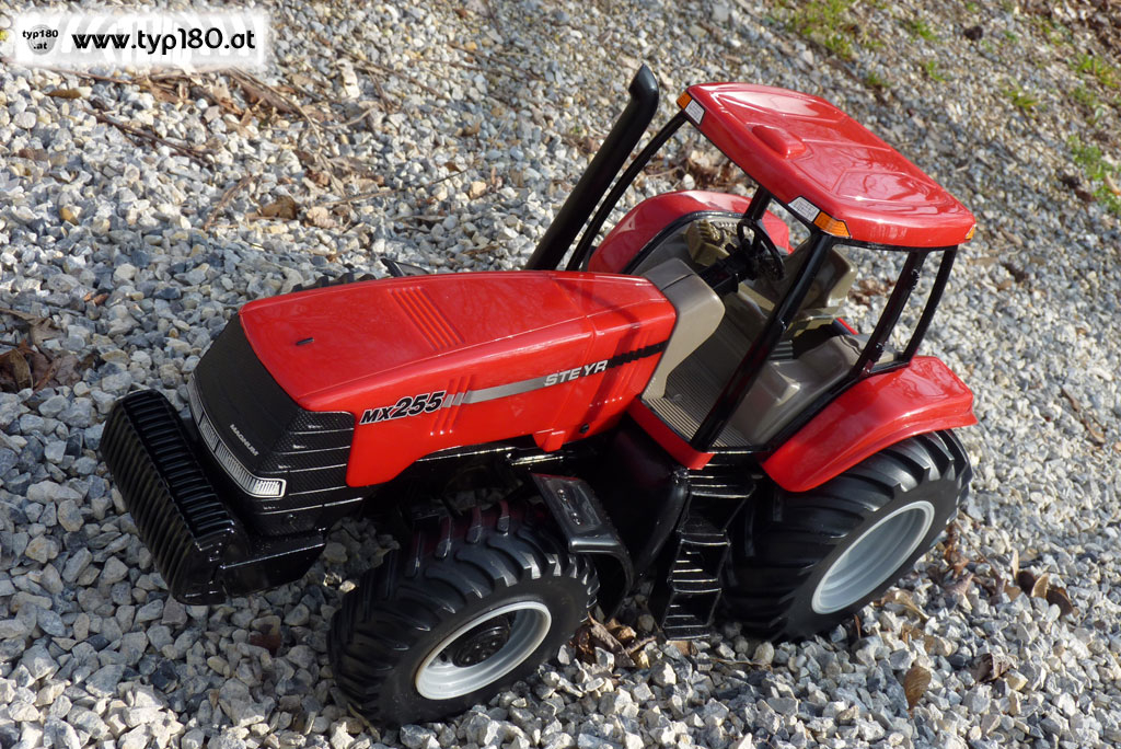steyr-mx-255-ertl-2.jpg